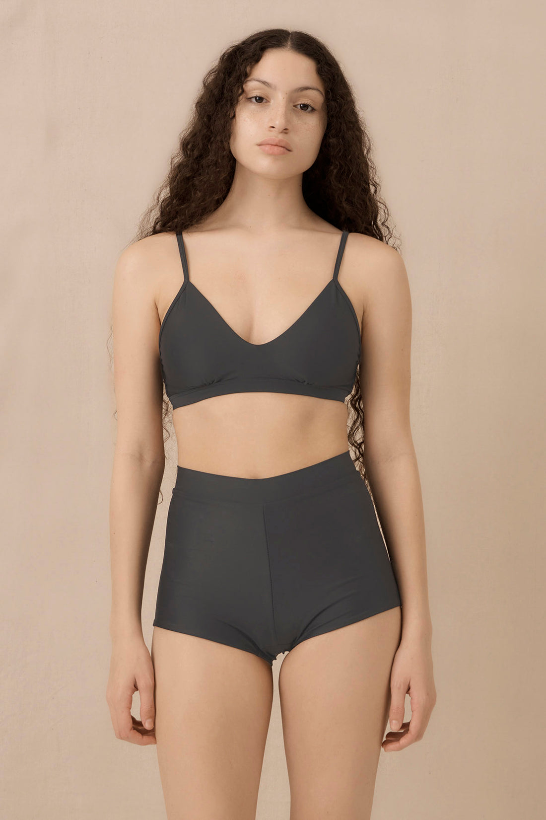 Sol Short | Lava Grey