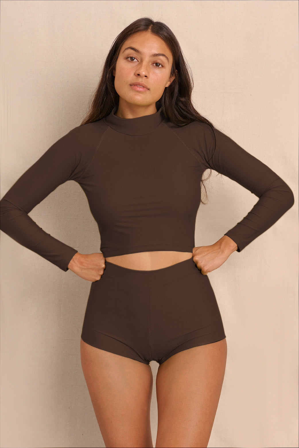 Aire Turtle Neck Rashguard | Earth