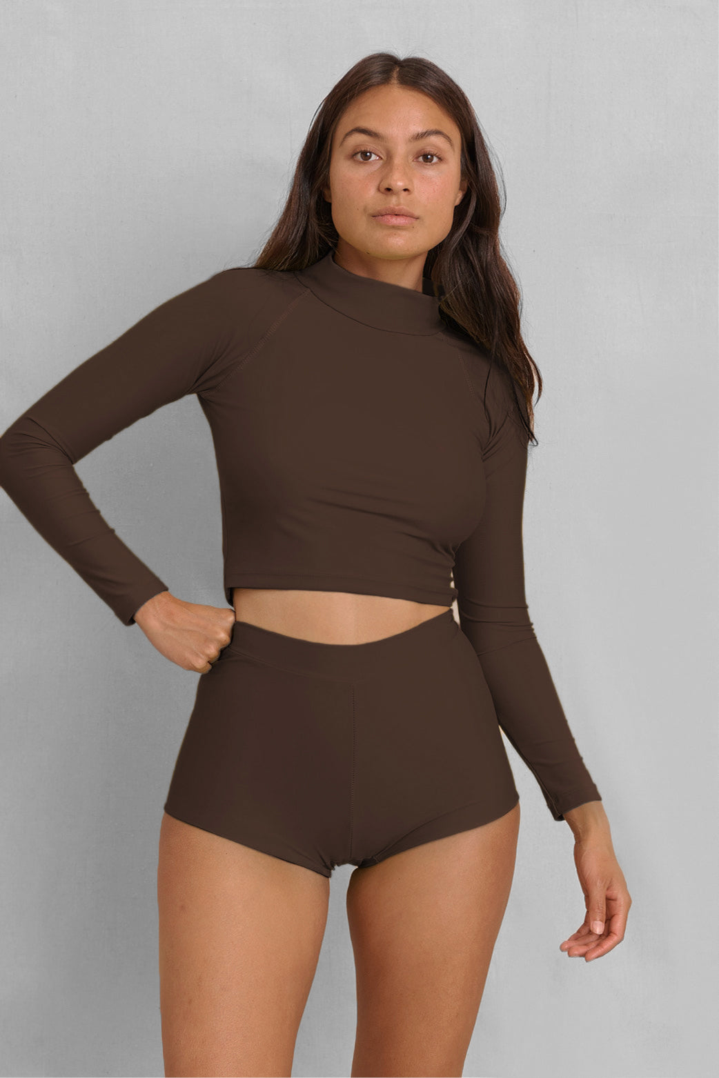 Aire Turtle Neck Rashguard | Earth