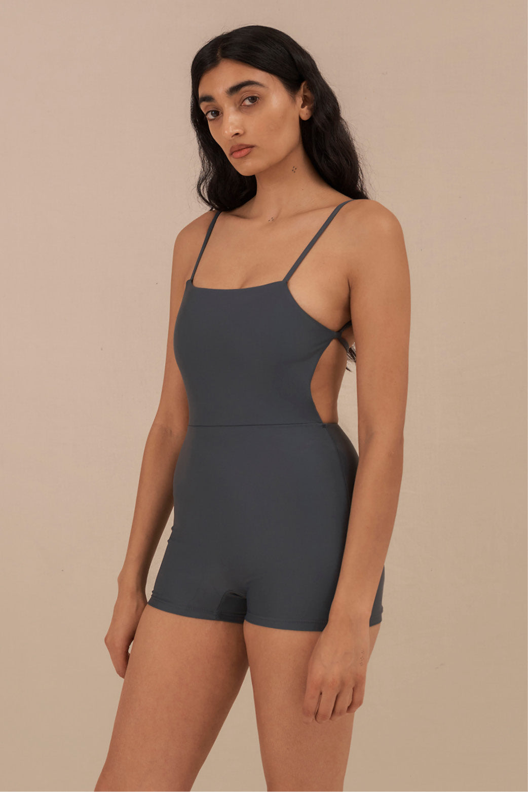 Terrain One Piece | Lava Grey