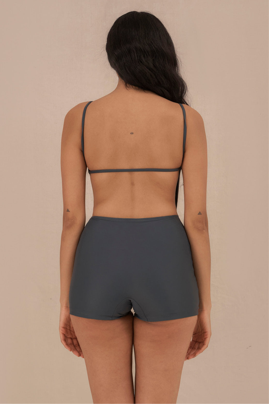 Terrain One Piece | Lava Grey