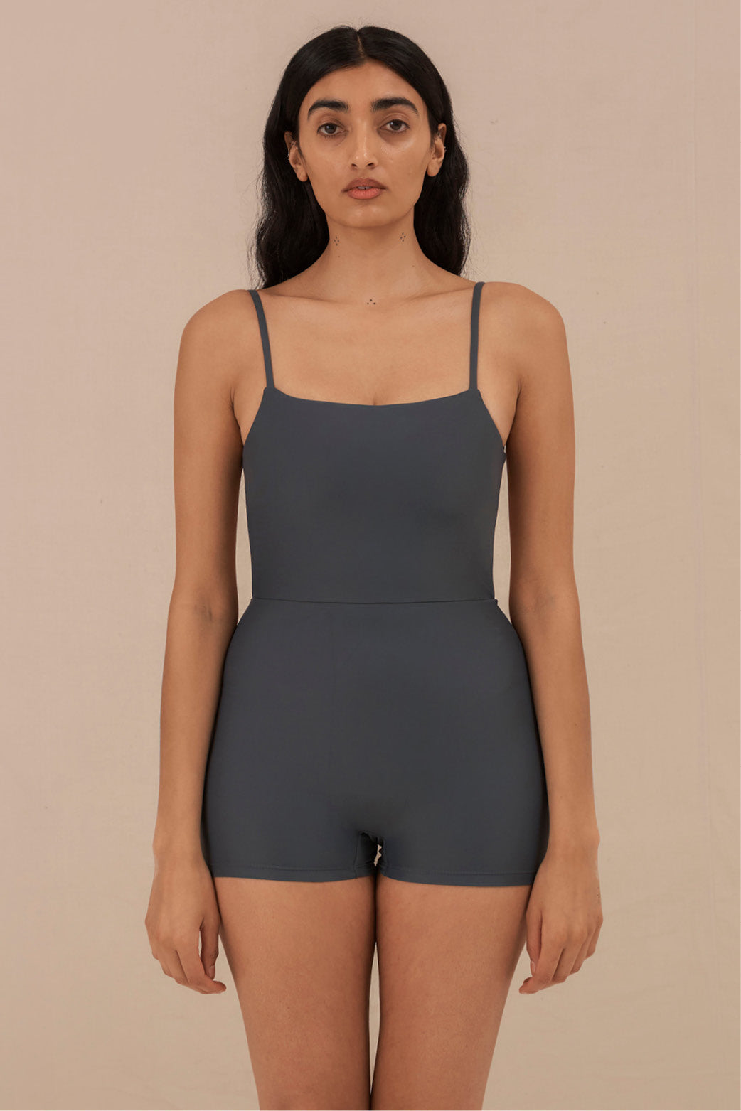 Terrain One Piece | Lava Grey