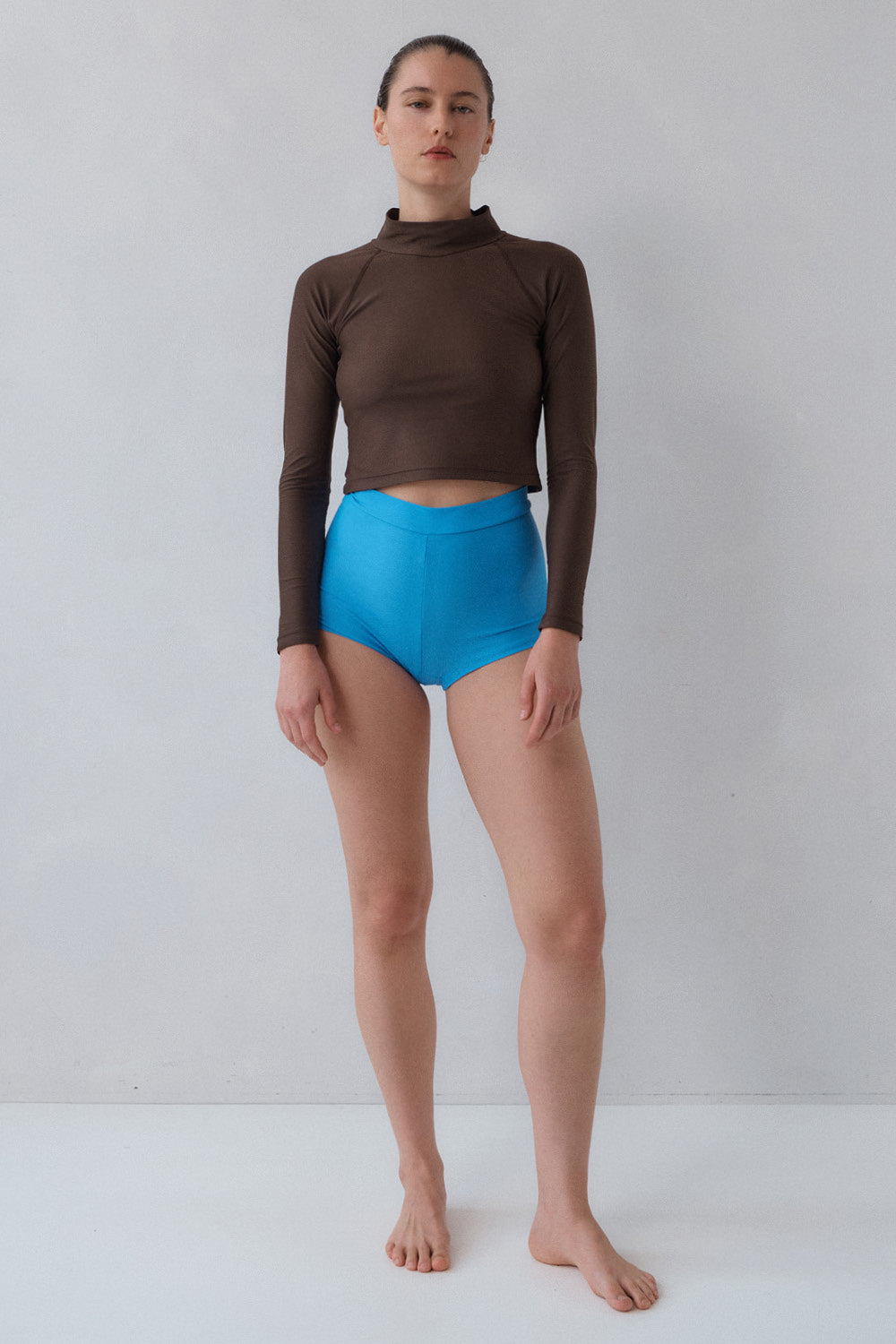 Aire Turtle Neck Rashguard | Earth